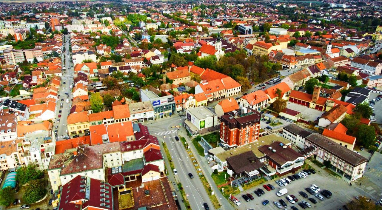 Hotel Slavonija Vinkovci Buitenkant foto